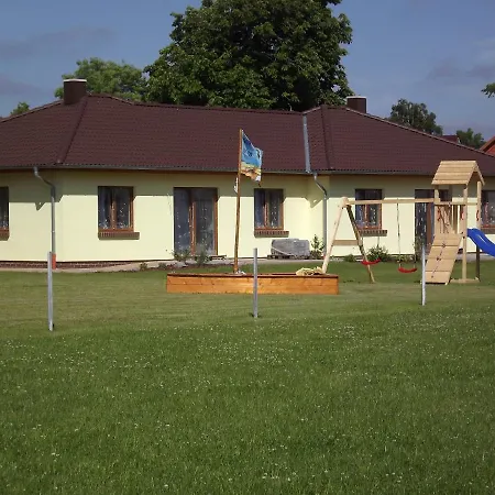 Ferienhaus Bei Familie Gau In Schaprode